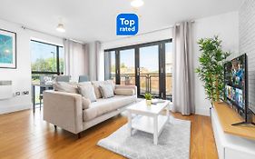Luxury 2 Bed Apartment - City Centre - Jq - Parking - Rated Expectational
